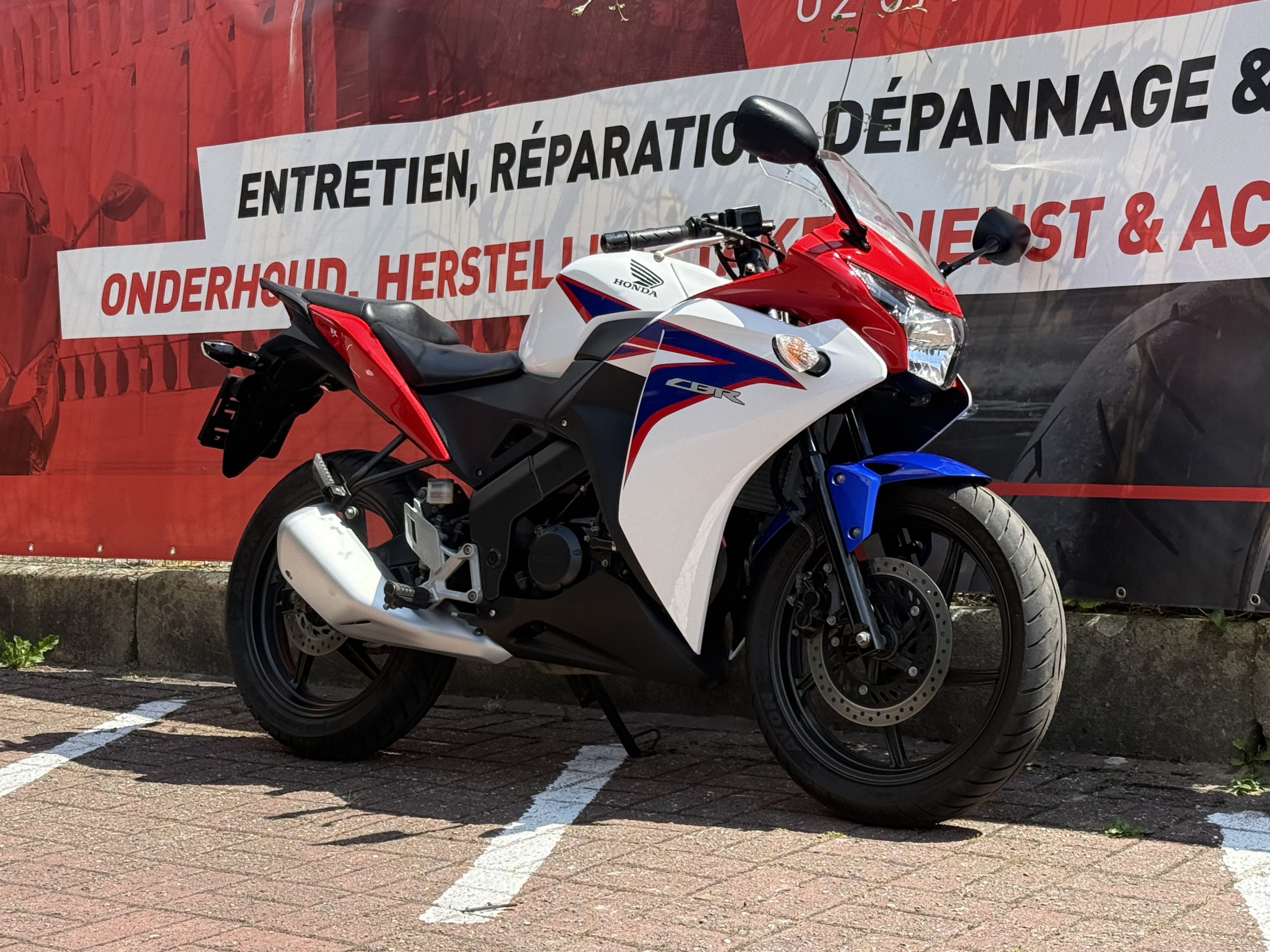 Honda CBR 125R 2011 – 3.249,00€