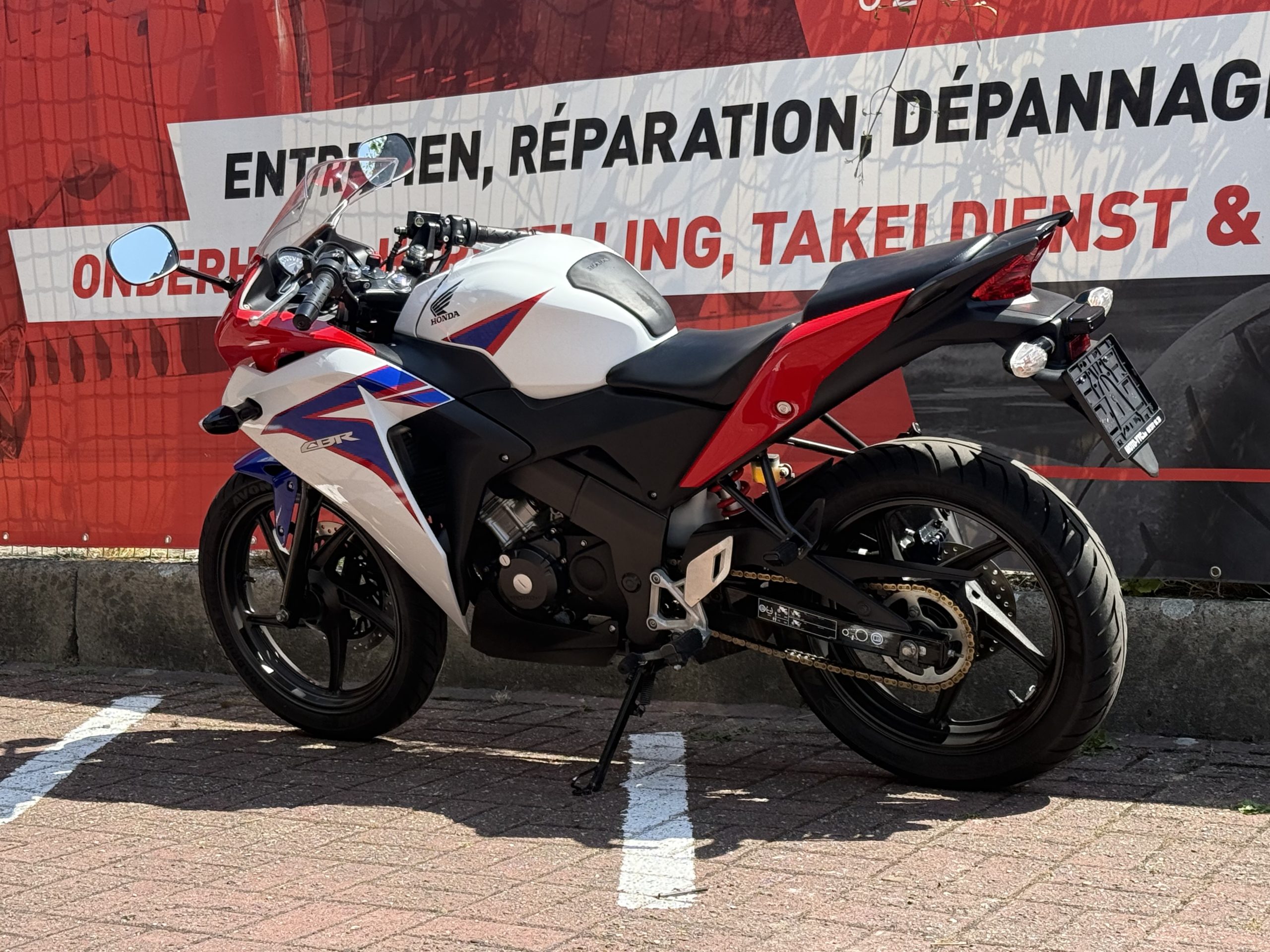 Honda CBR 125R 2011 – 3.249,00€