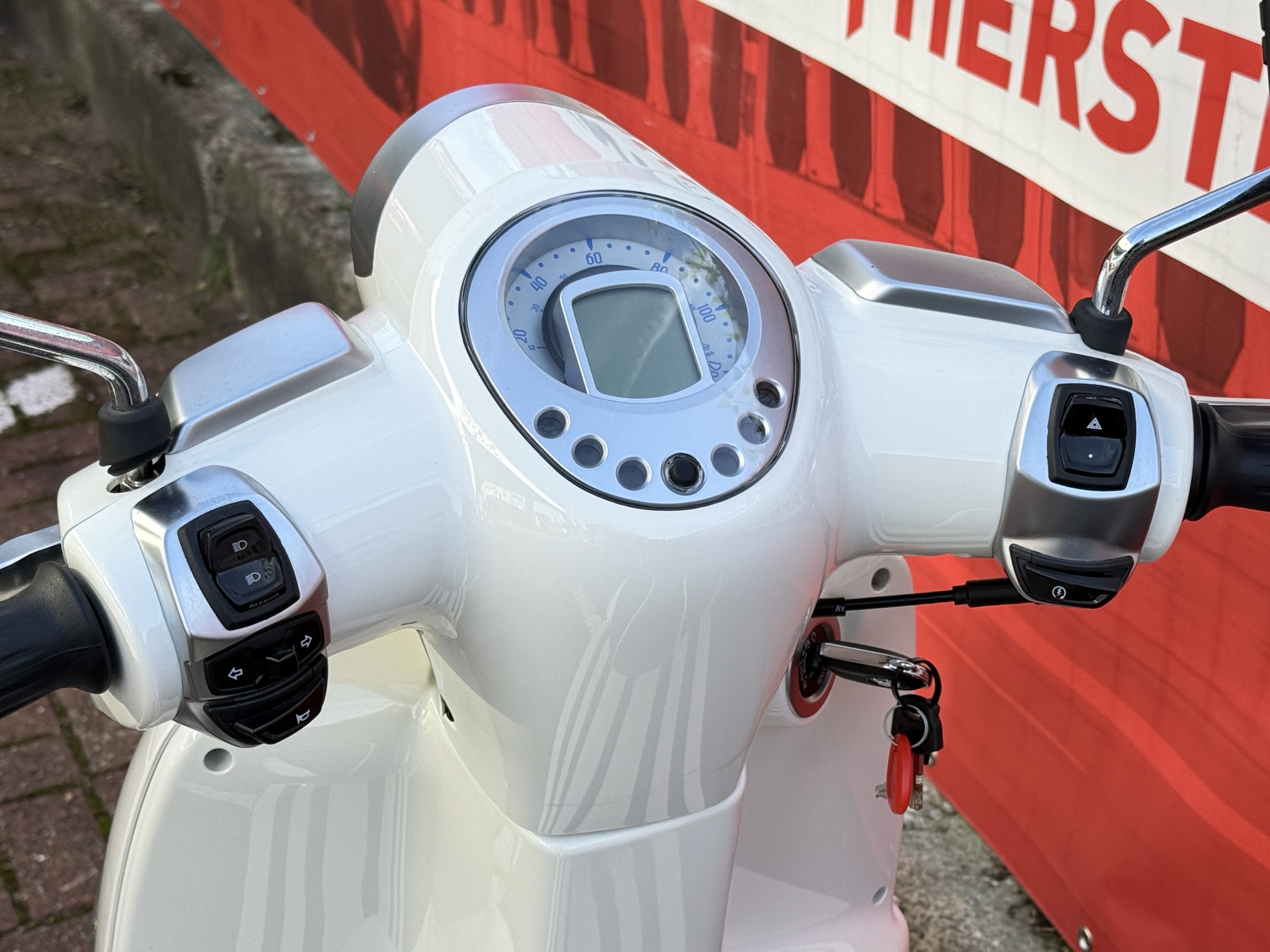 PEUGEOT DJANGO 125i 2022 – 2.950,00€