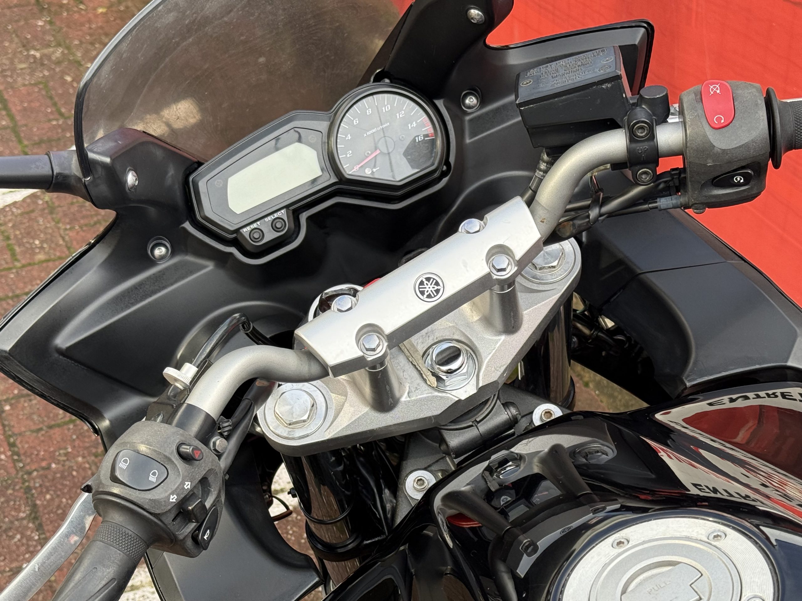 YAMAHA FZ6-S 2007 – 3.495,00€